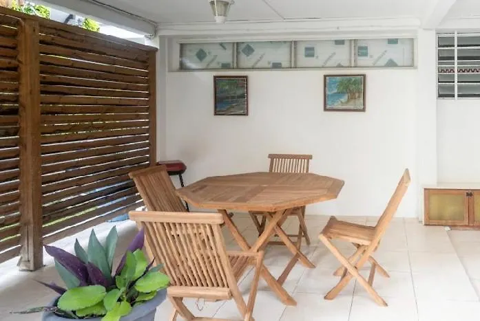 F2 Stay In Cluny Fort-de-France Martinique
